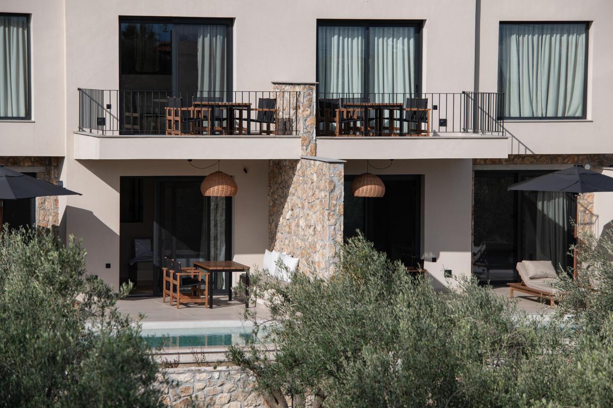 Olivera Suites Sarti Eksteriør bilde